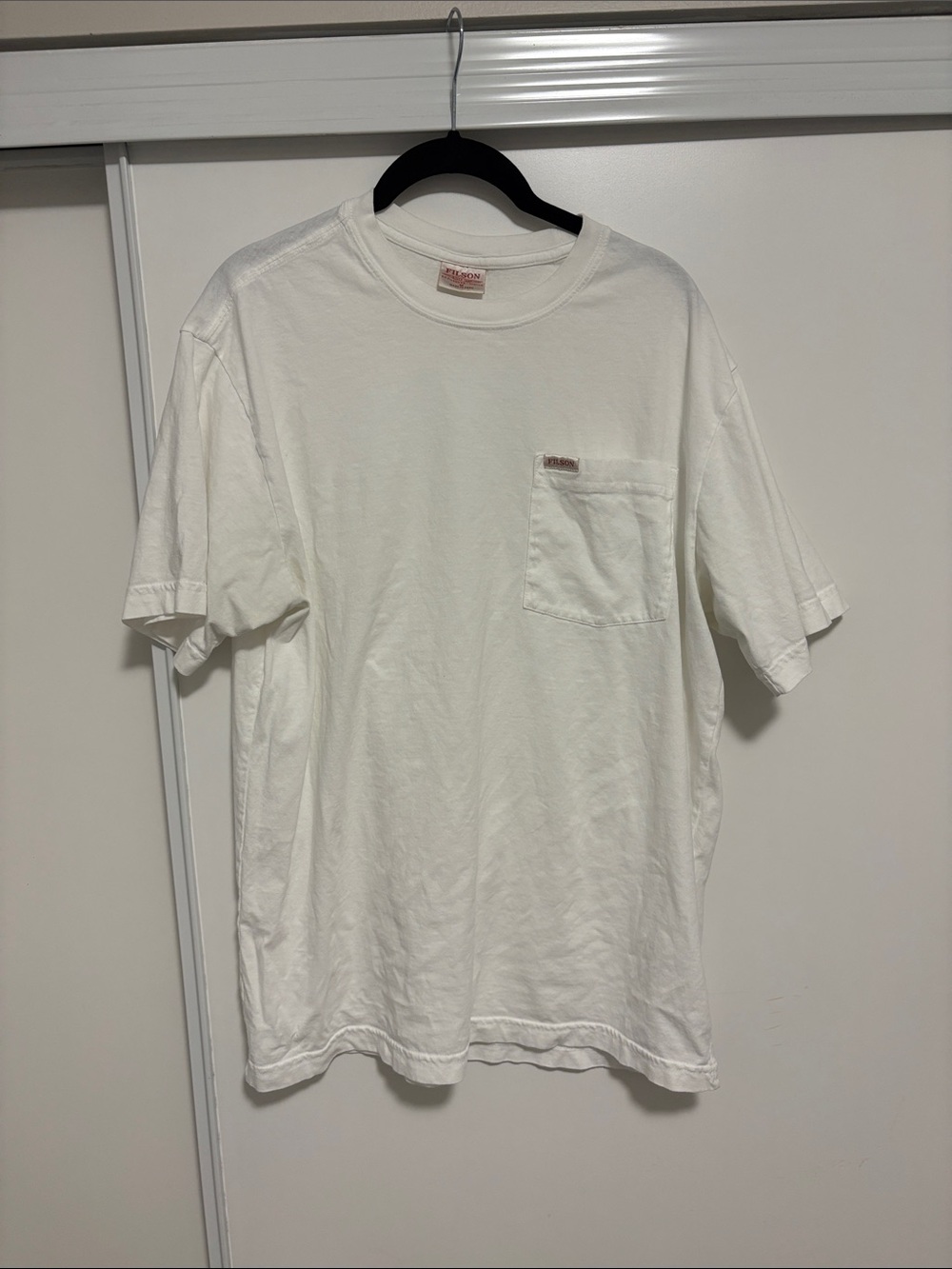 Filson white pocket